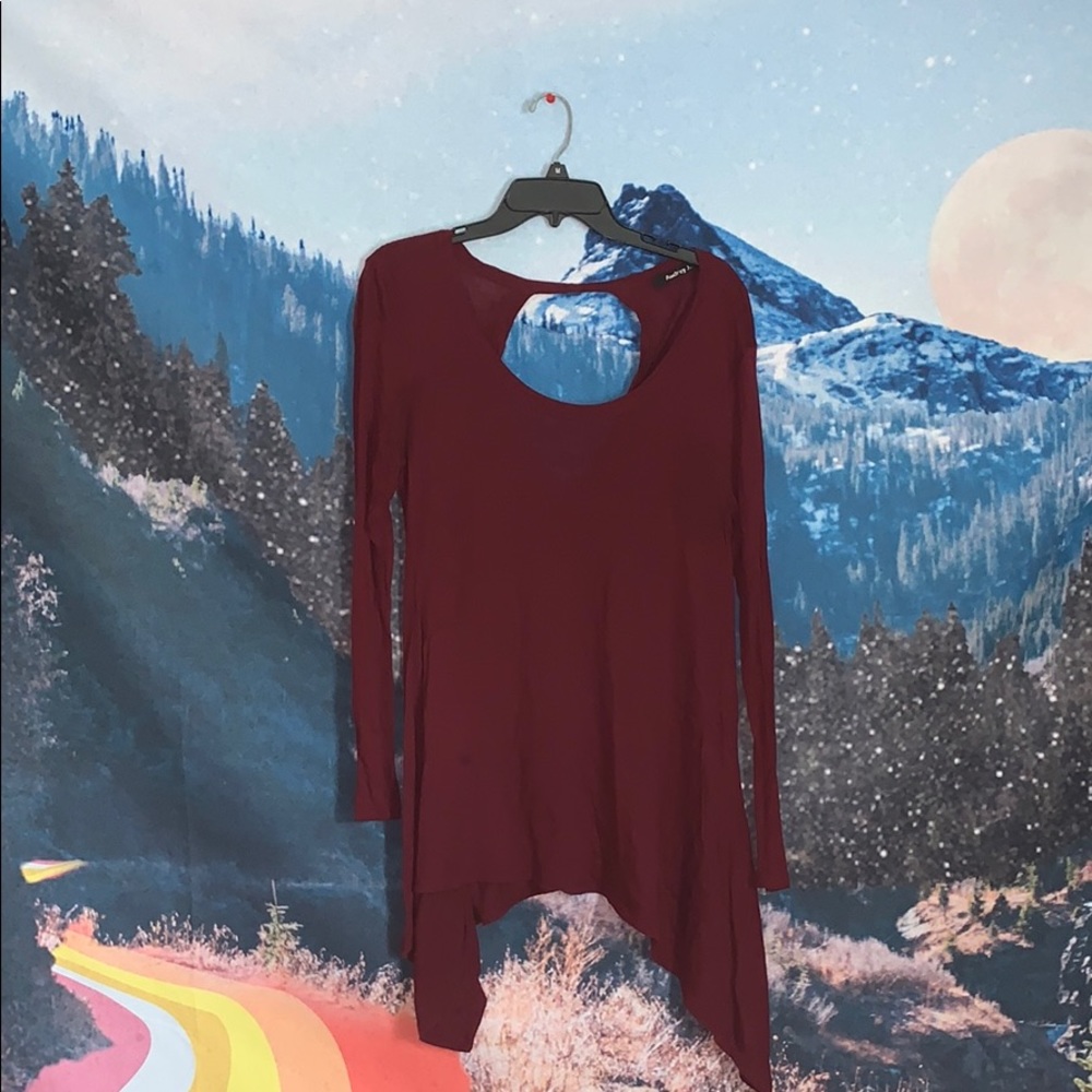 Audrey J // maroon flowy tunic with open back